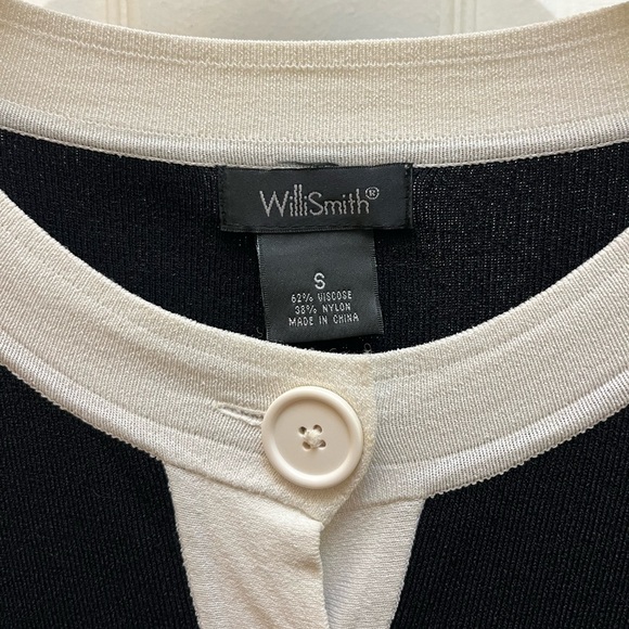 Blk & Cream top - Picture 3 of 3